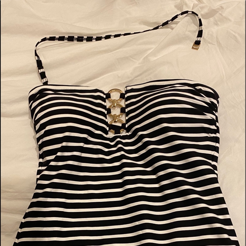 New!!! Micheal kors one piece swimwear